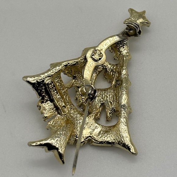 Vintage Gerry's Christmas Tree Pin, Gold Metal Green Red Decorations, Book Piece - Picture 15 of 15